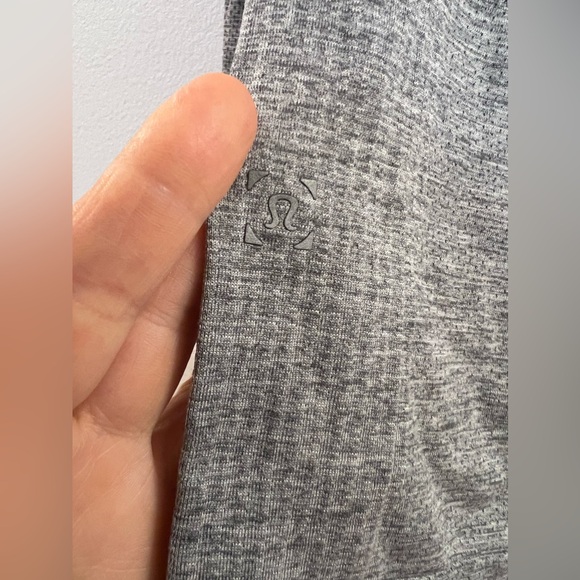 15. Lululemon Metal Vent Tech Long Sleeve - Picture 8 of 13